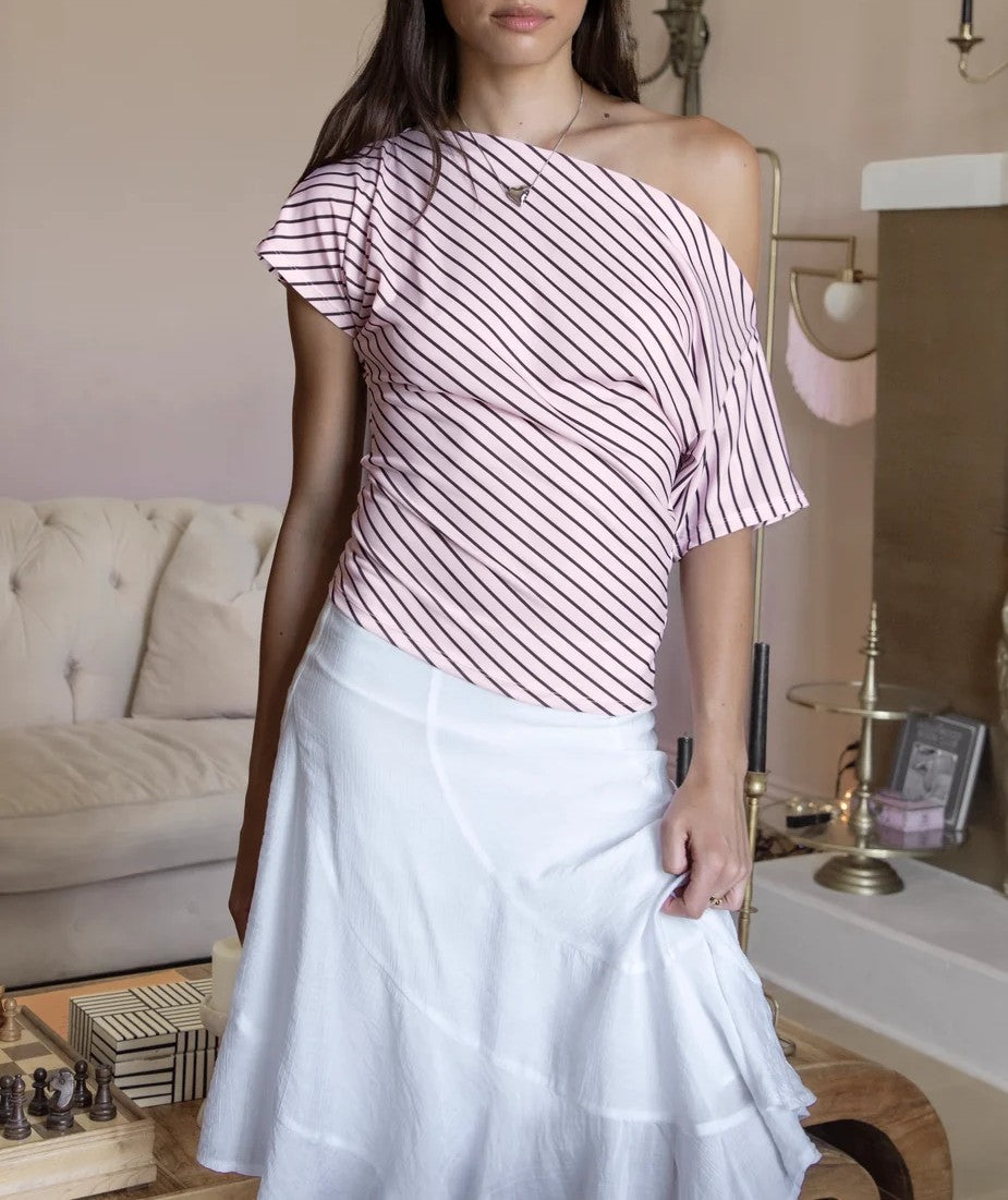 Blusa rayada asimétrica escote abierto manga corta con cintura fruncida